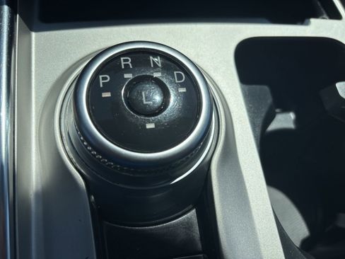 Used 2021 Ford Explorer XLT w/ Equipment Group 202A image 24