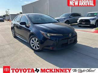 Used 2022 Toyota Corolla LE image 1