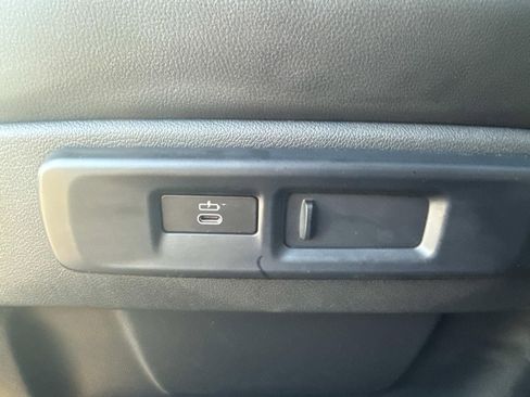 Used 2022 BMW X5 sDrive40i w/ Premium Package image 14