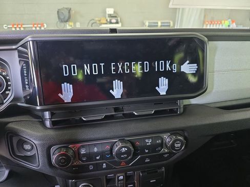 New 2026 Jeep Gladiator Sport image 22