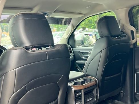 Used 2022 RAM 1500 Laramie AWD/4WD image 39