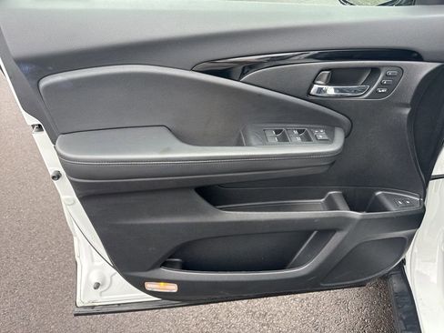 Used 2021 Honda Pilot Elite image 22