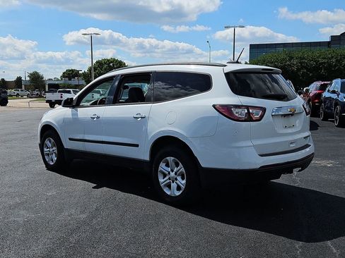 Used 2016 Chevrolet Traverse LS FWD image 15
