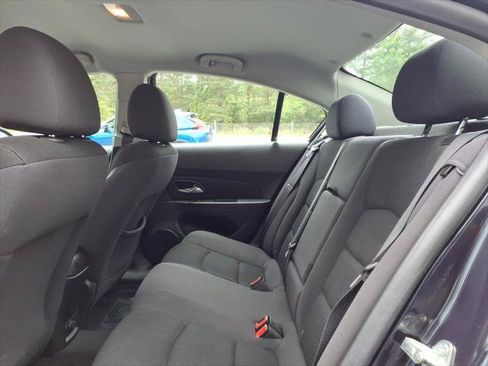 Used 2014 Chevrolet Cruze LT FWD image 10
