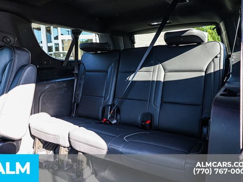 Used 2025 GMC Yukon XL Denali AWD/4WD image 21