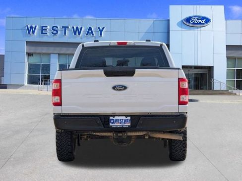 Used 2022 Ford F150 XL w/ Trailer Tow Package image 4