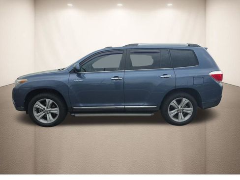Used 2013 Toyota Highlander Limited image 12