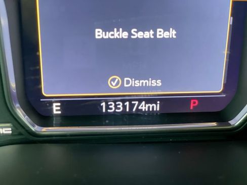 Used 2021 GMC Yukon Denali w/ Denali Premium Package AWD/4WD image 22