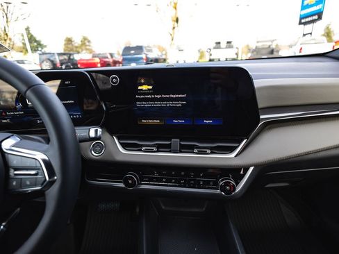 New 2026 Chevrolet Equinox LT w/ Convenience Package II image 26