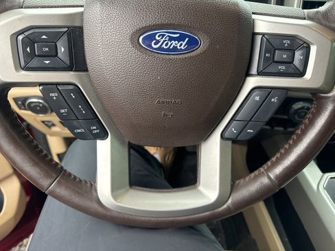 Used 2018 Ford F150 Lariat w/ Equipment Group 502A Luxury image 18