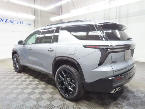 Used 2025 Chevrolet Traverse RS w/ LPO, Floor Liner Package image 5