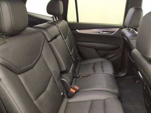 Used 2021 Cadillac XT6 Luxury FWD image 19