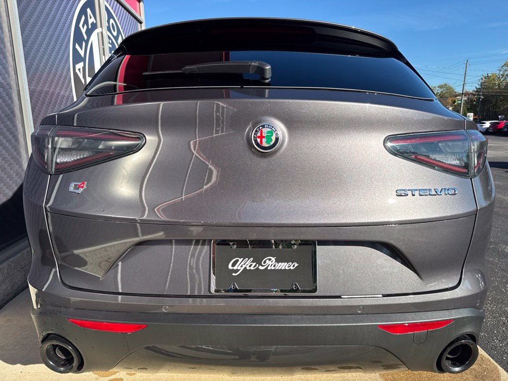 New 2026 Alfa Romeo Stelvio Sprint AWD/4WD image 6