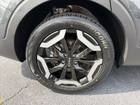 Used 2024 Kia Telluride S w/ S Sunroof Package FWD image 15