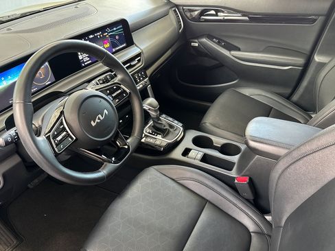 Used 2024 Kia Seltos SX w/ SX Sunroof Package AWD/4WD image 11
