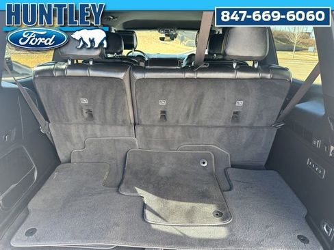 Used 2022 Jeep Wagoneer Series III w/ Convenience Group I AWD/4WD image 11