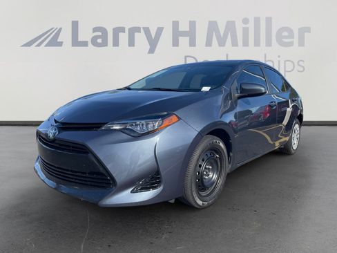 Used 2017 Toyota Corolla LE image 1