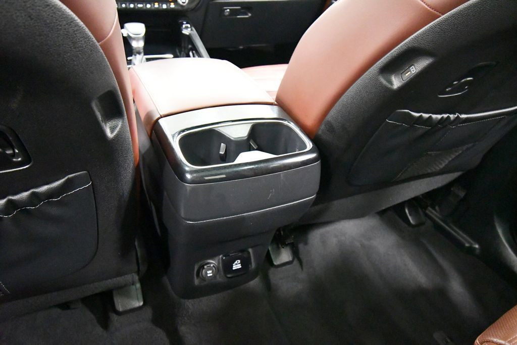 Certified 2024 Kia Telluride SX Prestige AWD/4WD image 16