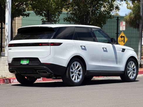 Used 2025 Land Rover Range Rover Sport SE AWD/4WD image 6