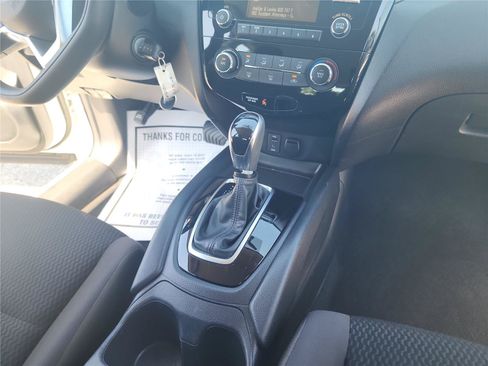 Used 2018 Nissan Rogue Sport S FWD image 25