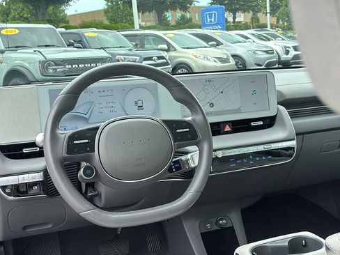 Used 2024 Hyundai Ioniq 5 Limited AWD/4WD image 13