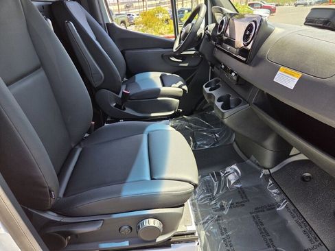 New 2025 Mercedes-Benz Sprinter 2500 image 19