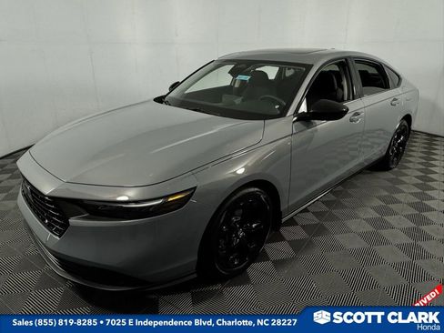 New 2025 Honda Accord SE image 3