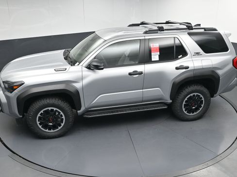 New 2025 Toyota 4Runner 4WD image 29
