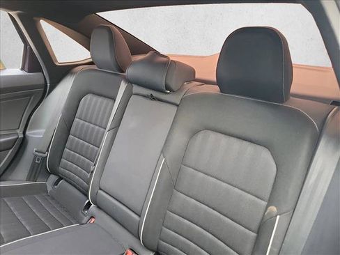 Used 2022 Volkswagen Jetta Sport image 14