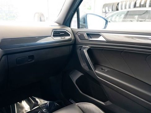 Used 2021 Volkswagen Tiguan SEL Premium R-Line w/ 3rd Row Seat Package AWD/4WD image 10