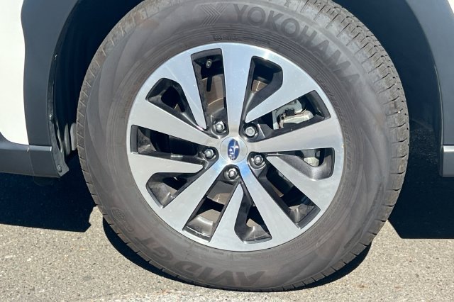 Used 2025 Subaru Outback Premium w/ Popular Package #1A AWD/4WD image 4