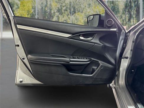 Used 2020 Honda Civic Sport image 17