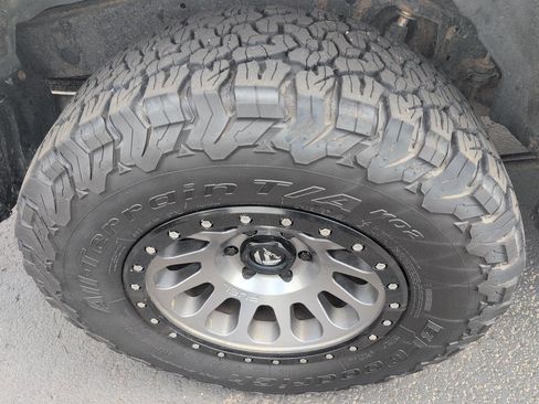 Used 2013 Toyota 4Runner Limited AWD/4WD image 26