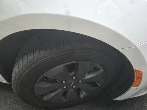 Used 2020 Chrysler Pacifica Limited w/ Quick Oder Package 2EV RED-S image 10