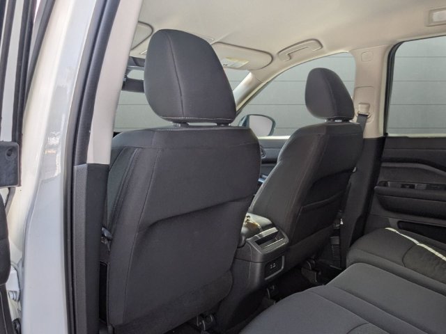 Certified 2025 Nissan Pathfinder S FWD image 29