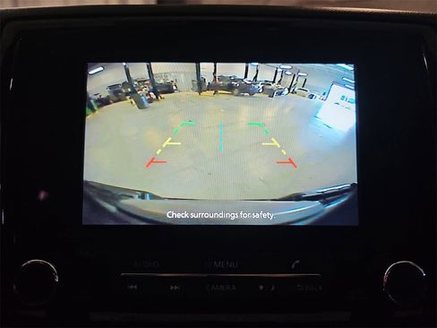 Used 2024 Nissan Frontier SV w/ SV Convenience Package image 23