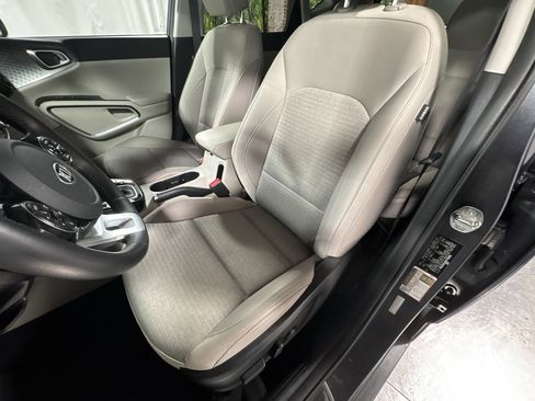Used 2021 Kia Soul EX image 8