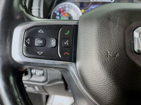Used 2019 RAM 1500 Laramie AWD/4WD image 15