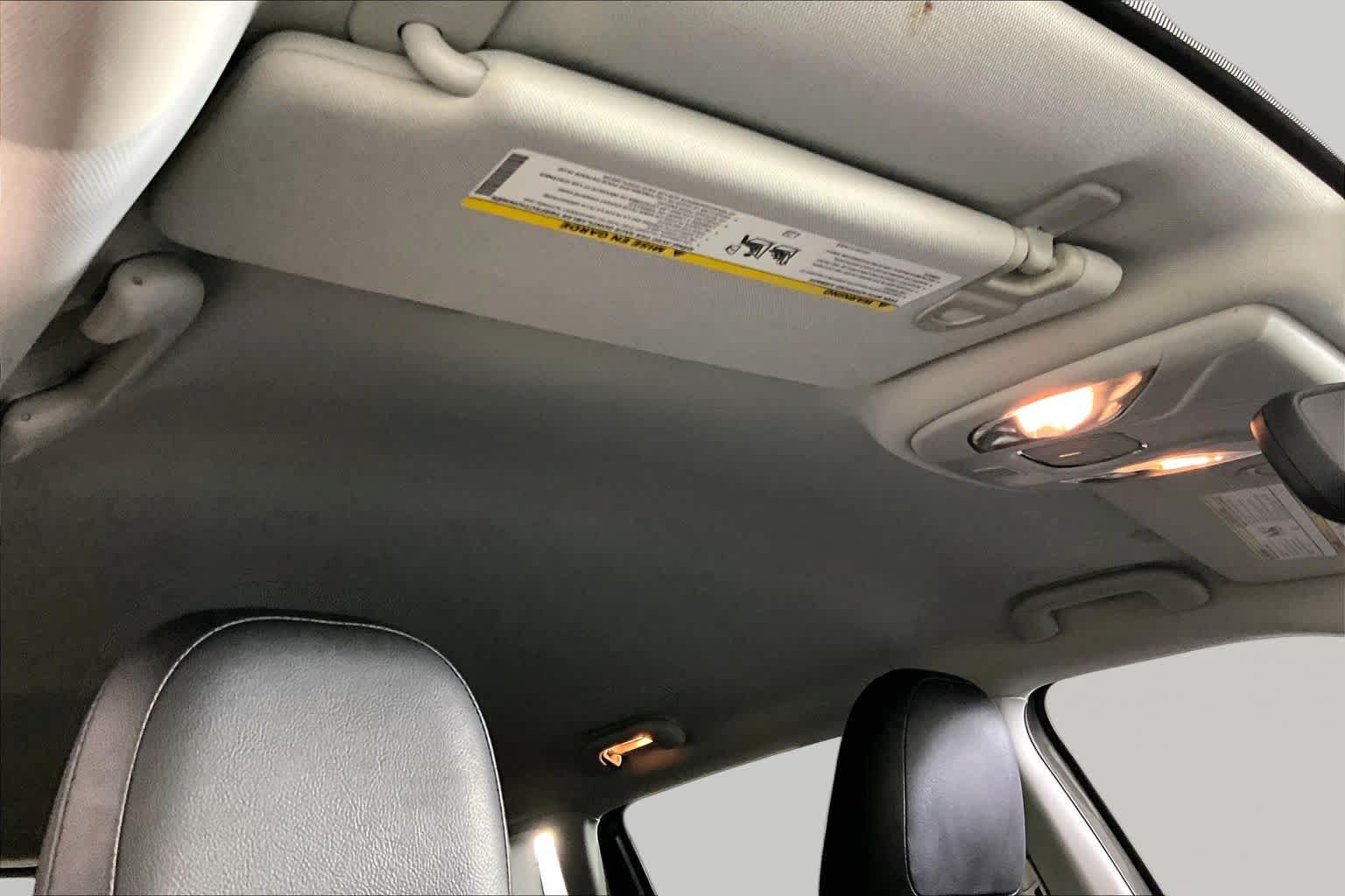 Used 2021 Jeep Compass Latitude FWD image 12