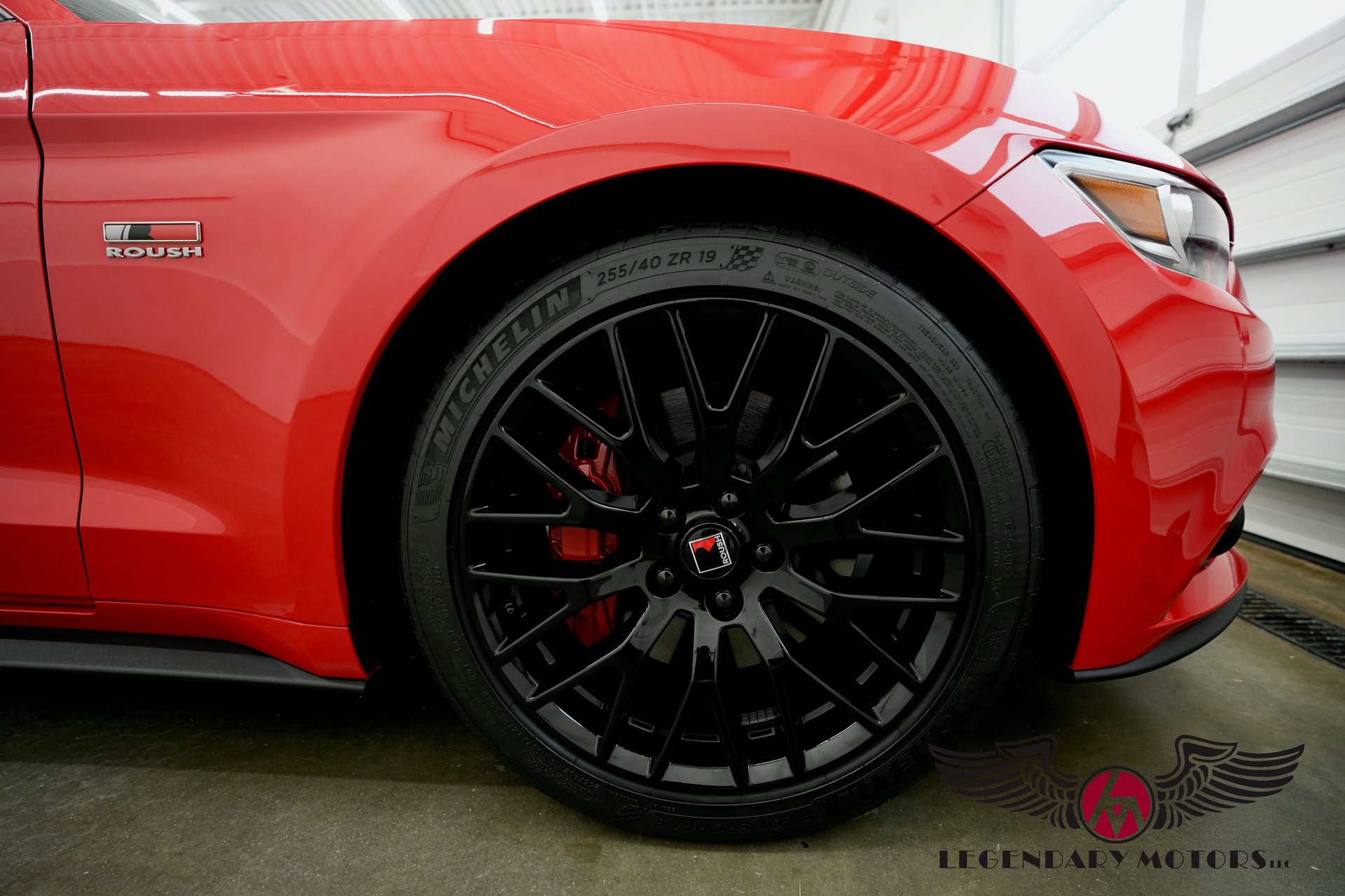 Used 2017 Ford Mustang GT RWD image 25