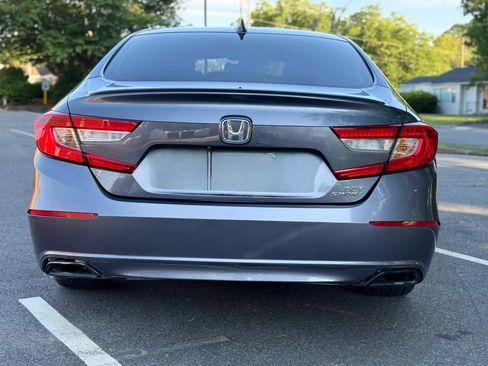 Used 2019 Honda Accord Sport image 5