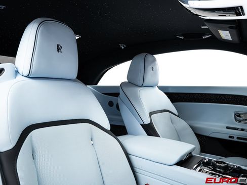 Used 2025 Rolls-Royce Spectre AWD/4WD image 43