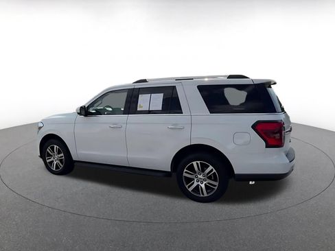 Used 2024 Ford Expedition Limited RWD image 9