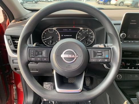 Used 2023 Nissan Rogue SV AWD/4WD image 24