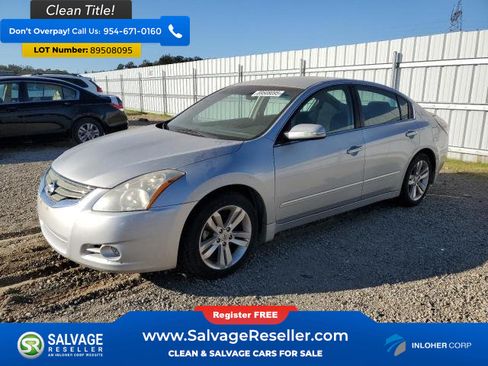 Used 2011 Nissan Altima 3.5 SR FWD image 1