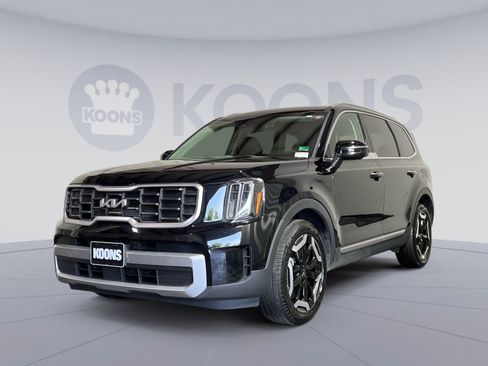 Used 2023 Kia Telluride S AWD/4WD image 1