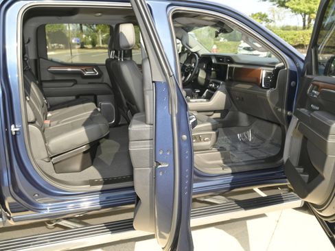 Used 2023 GMC Sierra 1500 Denali w/ Denali Reserve Package image 49