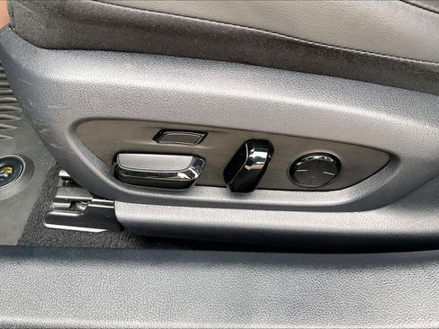 Used 2024 Lexus ES 350 w/ Technology Package image 30