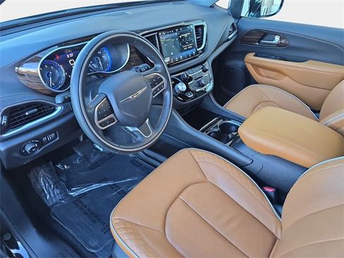 Used 2021 Chrysler Pacifica Pinnacle image 20