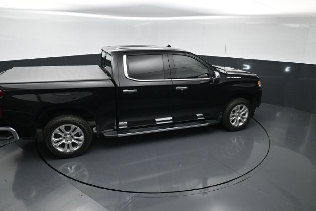 Used 2023 Chevrolet Silverado 1500 LTZ w/ LTZ Premium Package AWD/4WD image 28
